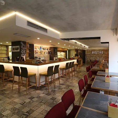 Belvedere Hotel 4*